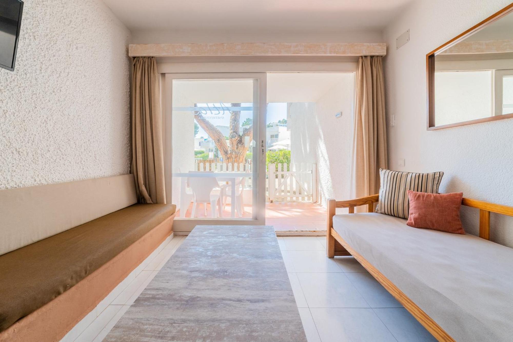 Atlas Apartments Ibiza Santa Eulalia del Río Exterior foto